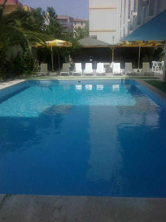 Hotel Santur Кушадасы Экстерьер фото